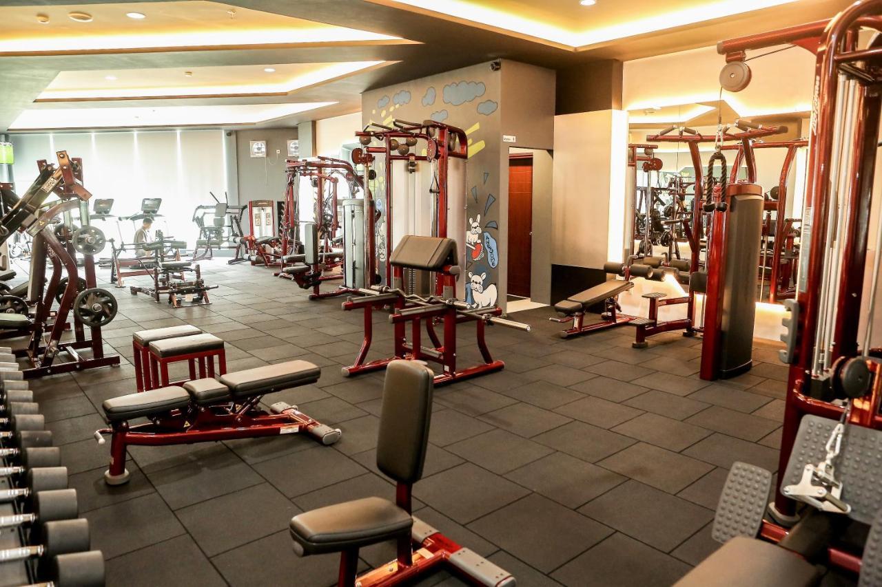 Hotel Tosan Solo Baru Grogol Exterior foto